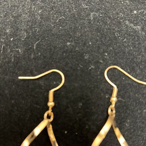 New Spiral Curl Long Dangle Earrings NWOT - Picture 2 of 2